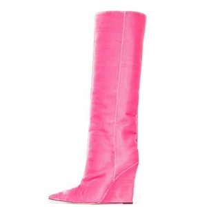 Botas Altas de Cuero Patentado con Logotipo Personalizado para Mujer, Botines de Diseñador con Tacón de Cuña, Botas Largas Metálicas Doradas, Zapatos Sexys con Punta Puntiaguda - Product Image 5