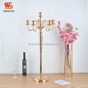 Nouveau Bougeoir Haut en Acier Inoxydable Doré pour Centre de Table de Mariage – Collection SMOOTH - Product Image 4