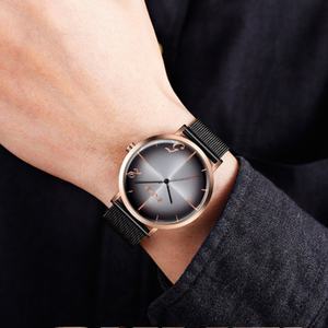 Montre-bracelet à quartz décontractée et sportive pour homme Skmei 9200, cadran en verre, étanche, design personnalisé, en alliage, pour affaires et mode (OEM/ODM) - Product Image 3