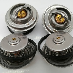 อะไหล่เครื่องยนต์รถขุด BL60 BL70 EC140B EC180B EC160B EC210B EC240B EC290B เทอร์โมสตัทเครื่องยนต์ D6D VOE20450736 20450736 - Product Image 2
