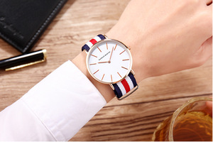 Orologi di moda all'ingrosso e orologi sportivi di lusso in acciaio inox orologi di moda da uomo al quarzo