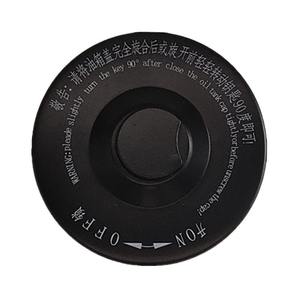 Tapa de Tanque de Combustible Auman EST LESA L9GTL para Camión Foton, Negra, de Hierro, con Cierre - Product Image 1