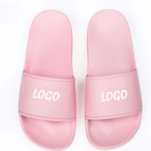 Chaussons d'intérieur en fourrure pelucheuse pour femmes, avec logo personnalisé, marque privée, design de qualité, <span class=keywords><strong>fantaisie</strong></span>, en EVA, <span class=keywords><strong>moulin</strong></span> à <span class=keywords><strong>vent</strong></span> rotatif - Product Image 4