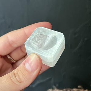 Base de Piedra Natural de Alta Calidad al por Mayor, Base de Cubo de Selenita para Decoración del Hogar y Regalos de San Valentín - Product Image 3