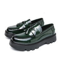 Chaussures décontractées à enfiler en PU respirantes et légères pour hommes, style coréen, pour mariages, mariages de jeunes mariés et occasions professionnelles, vente en gros
