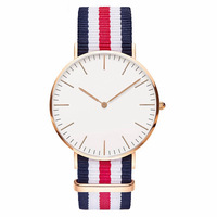 2024 vente en gros OEM mode unisexe montre logo personnalisé OEM nylon montres bracelet pas cher femmes montre-bracelet