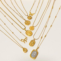 Collier en acier inoxydable pour femme, chaîne de clavicule à fleurs inaltérable, pendentif doré populaire