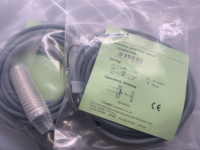 Sensor Saklar Proximity Baru Tersedia FC5-M18-CN6L-Q12 FC5-M18-CP6L-Q12 Penjual Berkualitas Tinggi Garansi Satu Tahun