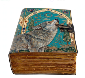 Diario de Cuero Hecho a Mano con Diseño de Lobo Uluglial, Grimoire Vintage con Papel de Borde Irregular, Libro de Sombras Gótico para Escribir y Dibujar - Product Image 4