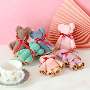 Serviette d'ours en velours corail Serviette d'anniversaire douce avec boîte-cadeau pour les annonces et les célébrations - Product Image 6