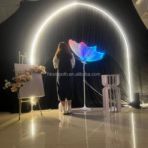 Arco de Camino LED con Cuentas de Cristal de Perfección SUAVE - Luz de Árbol de Metal Brillante para Bodas, Eventos, Salones de Fiesta - Product Image 6