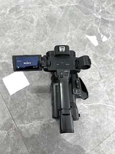 Caméra portable Sony HXR-NX100 NXCAM pour la vidéographie de réunions, d'événements et de mariages, 90% neuve - Product Image 5