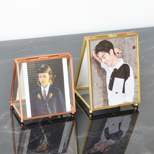 Hộp Cricket Thủy Tinh Cổ Bằng Đồng Thau. Hộp Nữ Trang Bằng Đồng Thau. Hộp Đồng Thau Nhỏ Cổ Điển Mỏng. Khung Ảnh Bằng Kim Loại Cổ Kính Màu Vàng Bạc - Product Image 1