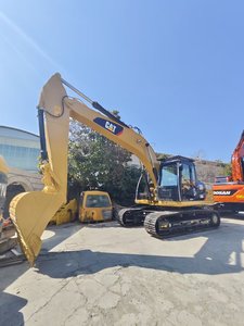 Excavatrice d'occasion CAT 320 du Japon, Caterpillar 22 tonnes, machinerie de haute qualité, excavatrice d'occasion CAT320D CAT320D2 à prix avantageux en vente - Product Image 4