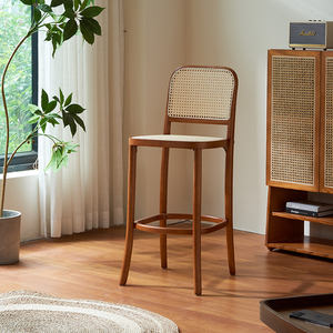 <span class=keywords><strong>Tabouret</strong></span> <span class=keywords><strong>de</strong></span> <span class=keywords><strong>bar</strong></span> en <span class=keywords><strong>bois</strong></span> massif <span class=keywords><strong>de</strong></span> style fermier avec dossier en rotin <span class=keywords><strong>et</strong></span> siège rembourré pour <span class=keywords><strong>bar</strong></span> russe <span class=keywords><strong>et</strong></span> cuisine - Product Image 4