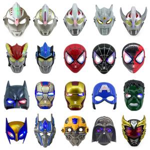 Vente en gros <span class=keywords><strong>de</strong></span> masques <span class=keywords><strong>de</strong></span> dessin animé <span class=keywords><strong>Spiderman</strong></span> Halloween, masque <span class=keywords><strong>de</strong></span> jeu <span class=keywords><strong>de</strong></span> hache <span class=keywords><strong>de</strong></span> Thor pour enfants et adultes en plastique Team America Shield - Product Image 5