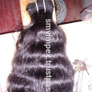 100% Tissage de cheveux indiens non transformés avec capacité de blanchiment. Tissage de cheveux Remy sans poux. Tissage de cheveux bruts doux et lisse - Product Image 4