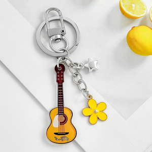 Hot-Selling Double-Sided Cartoon Acrylic Guitar Keychain New Cross-Border Hip-Hop Rock Plastic Artificial Key Metal Key Chains