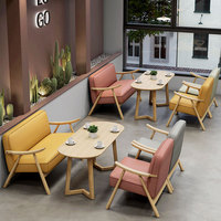 Ensemble de table et de chaises de style nordique, durable, moderne, en bois massif, pour les cafés commerciaux, les restaurants de thé au lait