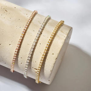 Pulsera de tenis de moissanita de 2 mm con 4 puntas, redonda, moderna, unisex, con brillo de moissanita, duradera, MOQ bajo, premium - Product Image 1