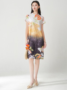 Miyake 2025 diseño de moda estampado plisado vestido de longitud media para mujer en stock para la venta en línea - Product Image 4