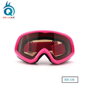 गुलाब लाल या इच्छित रंग बच्चों स्की काले चश्मे सुपर आरामदायक TPU फ्रेम बेलनाकार लेंस बच्चों स्की काले चश्मे - Product Image 4