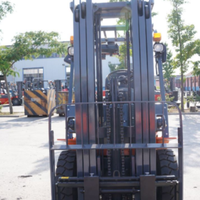 Peralatan Logistik Industri Forklift Diesel 2T Ketinggian Angkat 3 Meter Forklift untuk Penanganan Penumpukan Kargo
