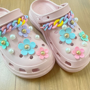 Ensemble de décoration de chaussures fleurs colorées perles de luxe fleur de chaussure breloques adultes enfants chaussures breloques accessoires - Product Image 3