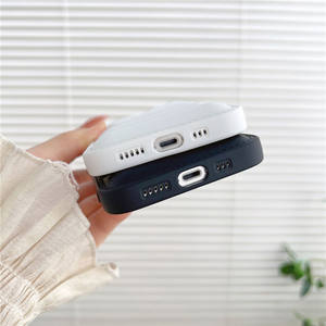 <span class=keywords><strong>2023</strong></span> nuevo diseño chaqueta acolchada funda de teléfono TPU para <span class=keywords><strong>iPhone</strong></span> 15 14 Pro Max 13 <span class=keywords><strong>12</strong></span> <span class=keywords><strong>Mini</strong></span> 11 XR XS Max X 8 7 Plus - Product Image 6