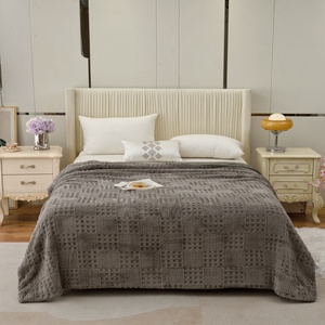 Manta tipo waffle de Polonia, color carbón, reversible, de felpa, con textura de rejilla, acogedora para dormitorio, lista para envío en la UE - Product Image 2