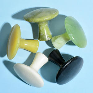 Ensemble d'outils <span class=keywords><strong>de</strong></span> massage en jade naturel en forme <span class=keywords><strong>de</strong></span> champignon <span class=keywords><strong>Gua</strong></span> <span class=keywords><strong>Sha</strong></span> pour le corps, le visage, le cou, les pieds, offres uniques, masseur facial en forme <span class=keywords><strong>de</strong></span> champignon - Product Image 5
