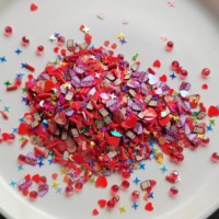 Décorations de fête, perles en polymère en forme de cœur rouge, idées cadeaux, projets de bricolage, fabrication de bijoux