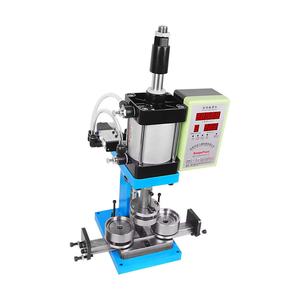 Automatische Push-Pull Pneumatische Metaalbadge Machine Ronde Cirkel Koelkastmagneet Knop Drukmachine - Product Image 6