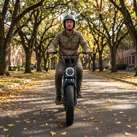Vélo électrique rétro élégant avec batterie amovible, vélo cool pour les jeunes pour les trajets en campus universitaire