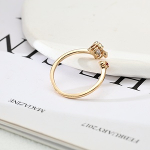 Anillo de Cobre para Mujer, Chapado en Oro, Joyería Delicada, Anillo Elegante para Regalo de Aniversario con Circonita Moderna - Product Image 3