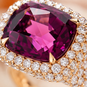 Anello floreale rosso-rosa, dal design elegante e un accessorio alla moda per l'uso quotidiano. - Product Image 4