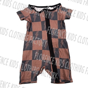 Set di <span class=keywords><strong>Abbigliamento</strong></span> per Bambine DH ODM Boutique con Stampa Patriottica Retrò, Pigiama Elasticizzato in Bambù con Volant per il Mercato USA e Australia - Product Image 3