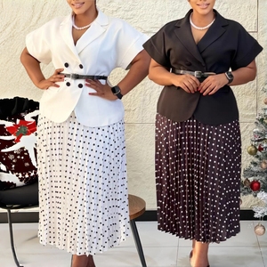 Ensemble jupe d'été tendance D620 pour femme : haut à col tailleur et manches courtes avec jupe plissée à pois – <span class=keywords><strong>Tenue</strong></span> <span class=keywords><strong>africaine</strong></span> pour femmes - Product Image 1