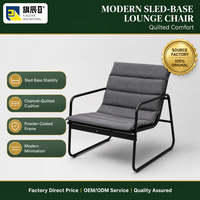 Fauteuil d'extérieur en métal noir avec base en forme de traîneau et coussin anthracite