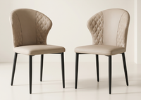 Chaise de salle à manger en cuir de luxe léger avec dossier incurvé ergonomique et structure métallique robuste pour hôtel et restaurant