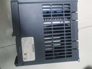 Variador de Frecuencia CA 6SE64402AD311CA1 6SE6440-2AD31-1CA1, 11kW, 400V, Trifásico, para Motor Industrial y Automatización - Product Image 4