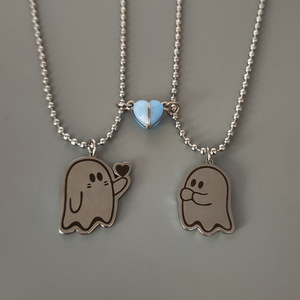 Collana con Ciondolo Fantasma per Coppie, Luminosa al Buio e Magnetica in Acciaio Inossidabile, Set Unico e Divertente per Lui e Lei - Product Image 5