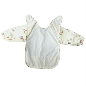 Baberos de bebé impermeables multifunción de PU con cierre de botón a presión, mono de alimentación antibacteriano lavable - Product Image 6