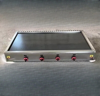 Plaque de cuisson commerciale en acier inoxydable de 1200mm à 4 brûleurs Grand équipement de cuisson