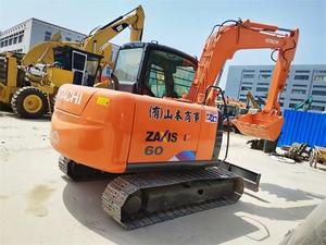 Mini-excavatrice sur chenilles Hitachi ZX60 d'occasion, best-seller, 6T, avec moteur Hitachi, capacité de la benne de 0,35 m³, 100 % origine Japon - Product Image 6