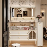 Kabinet Kamar Mandi Modern Mewah dengan Wastafel Terpasang di Dinding, Terbuat dari Batu Sinter, Dilengkapi Cermin dan Kabinet Samping