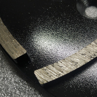 Disque de meulage diamanté à liaison métallique de 250 mm pour le débavurage et le meulage du béton