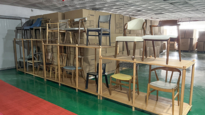 トラディショナル ベージュ 張地 レザー ボタン パースンズ ダイニングチェア 木製 椅子 クラシック フォーマル ダイニング用 - Product Image 6