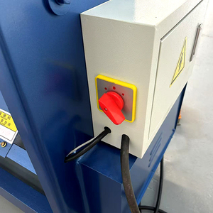 <span class=keywords><strong>Machine</strong></span> à cisailler les plaques multifonctionnelle semi-automatique électrique FENGTENG, fabrication parfaite, moteur à engrenages, largeur de coupe de 1500 mm, épaisseur de coupe de 1,5 mm - Product Image 6