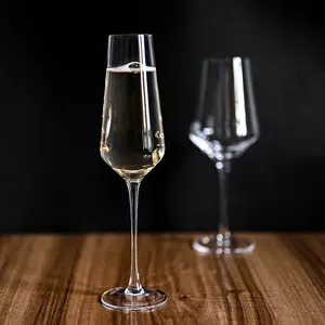 Soffiato a mano Bicchieri di Vino Rosso Trasparente di Grandi Dimensioni Bicchieri di Vino di Alta Qualità di Cristallo di Cerimonia Nuziale Di Natale Champagne Flauti acqua di vetro Su Misura w